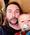 Встретьте Мужчинa : Pierre, 59 лет до Франция  epinal